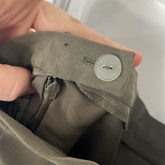 Elegant Silk Olive Green Women's Skirt - Picture 4 of 5